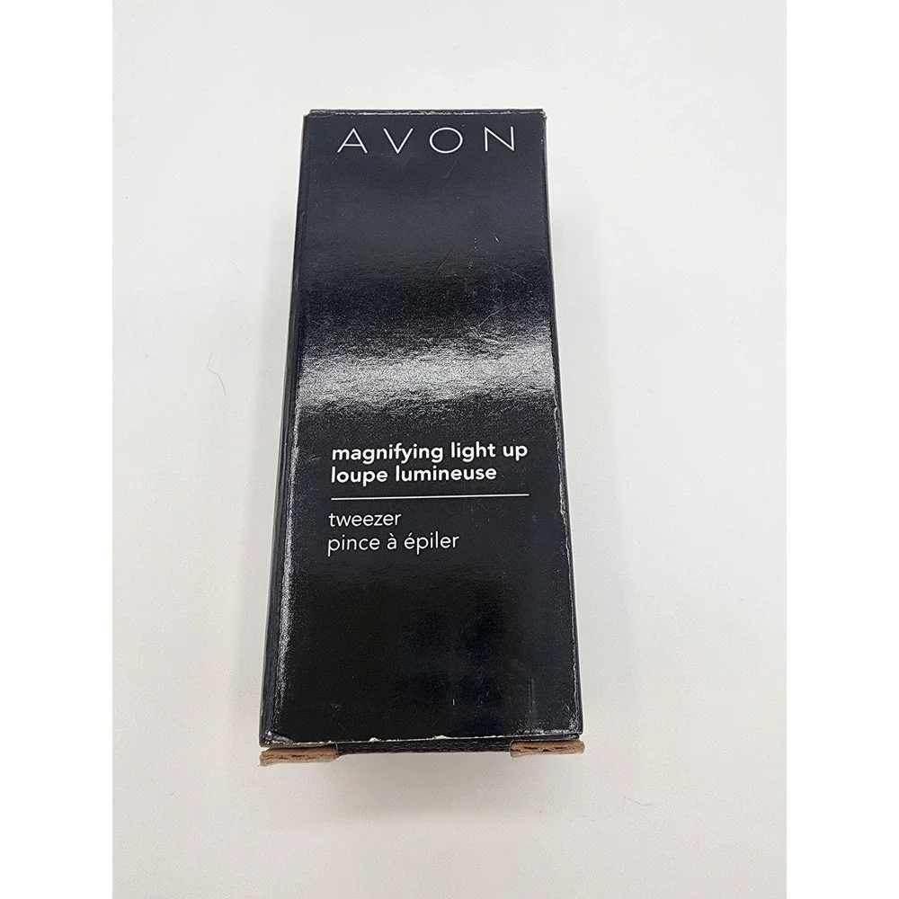 Avon Magnifying Light Up Tweezer Pink LED Beauty Tool New In Box